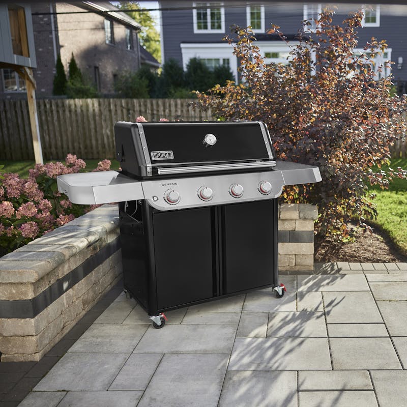Genesis E-415 Gas Barbecue image number 4