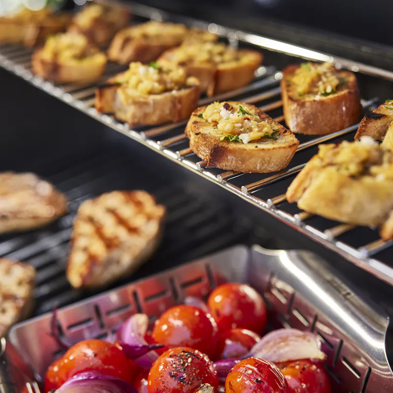 Weber&reg; Genesis&reg; E-325 3-Burner Gas Barbecue (LPG) view 6