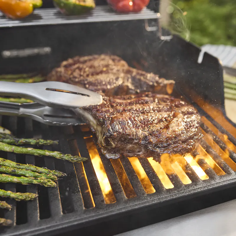 Weber&reg; Spirit&reg; E-325 3-Burner Gas Barbecue (Natural Gas) view 6