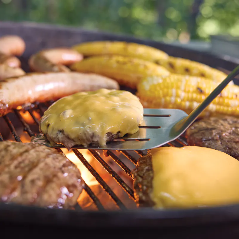 22&rdquo; Original Kettle&reg; Premium Stealth&reg; Edition Charcoal Grill image number 5