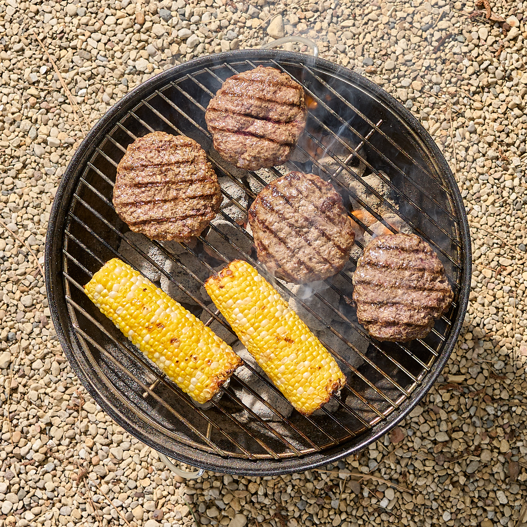 スモーキージョー　ウェーバー Amazon.co.jp: Weber(ウェーバー) スモーキージョーグリル の