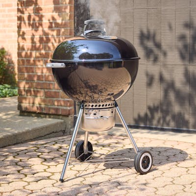 22&rdquo; Original Kettle&reg; Premium Charcoal Grill-view 1