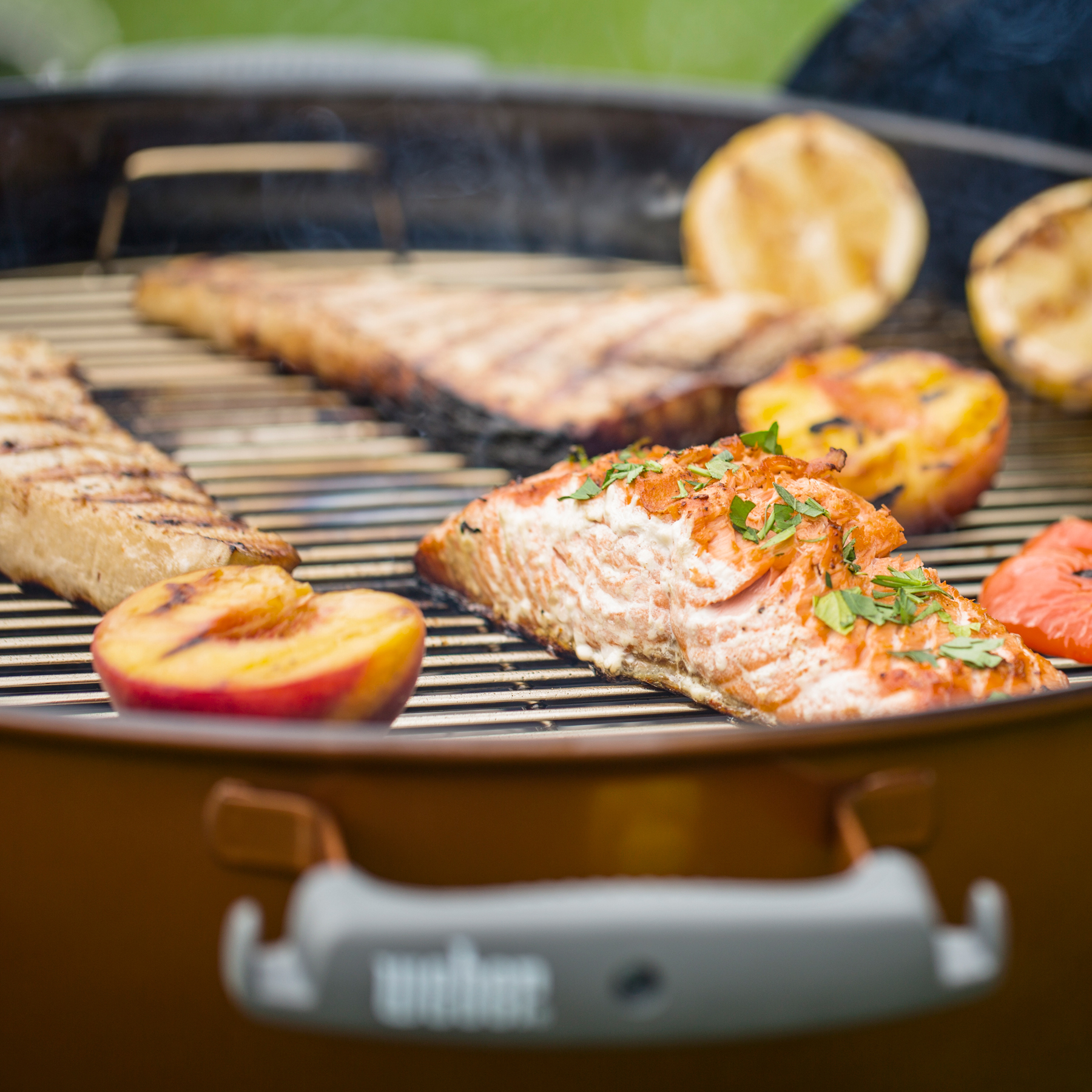 Weber 22” Original Kettle Premium | Charcoal Grill | Weber Grills