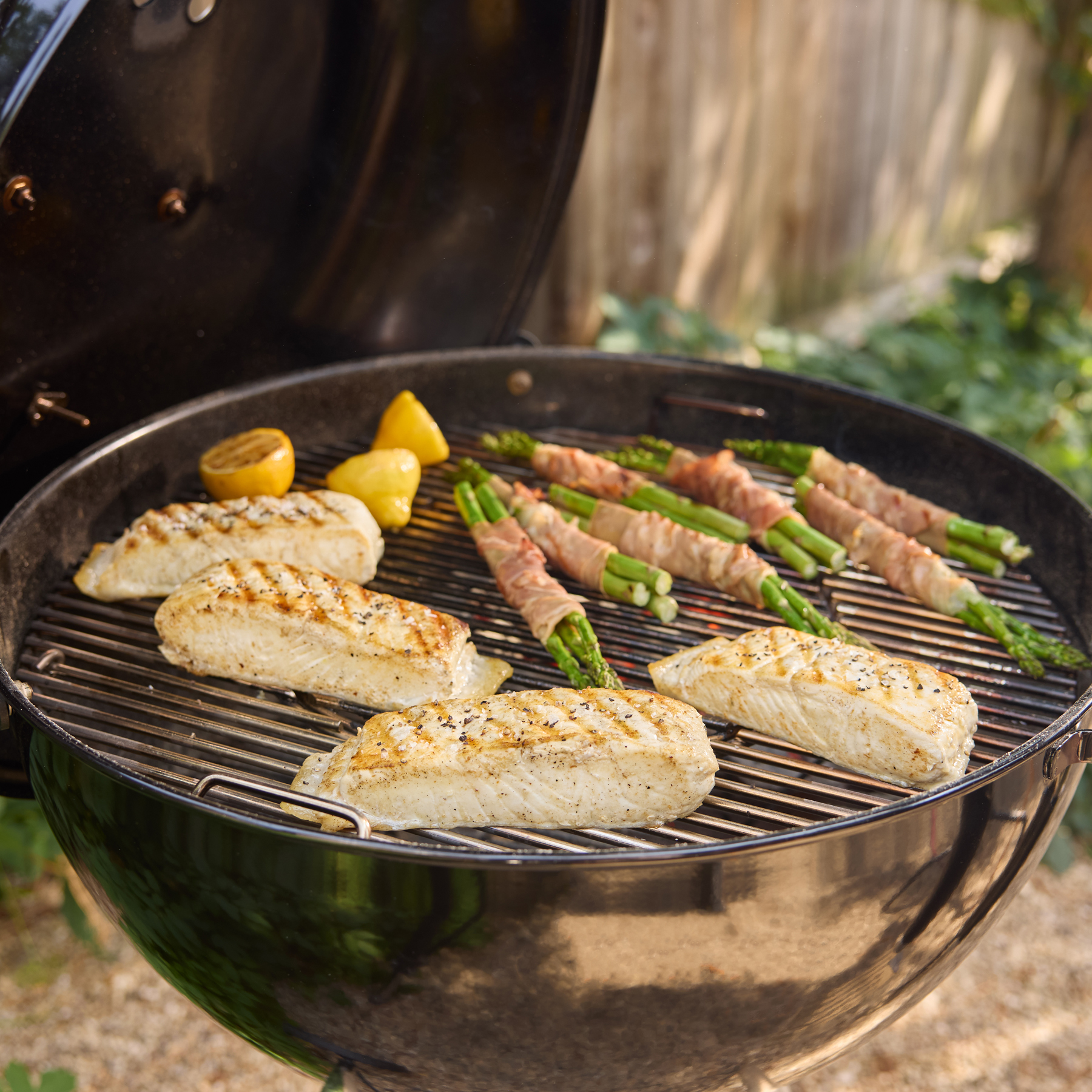 Weber 22” Master-Touch | Charcoal Grill | Weber Grills