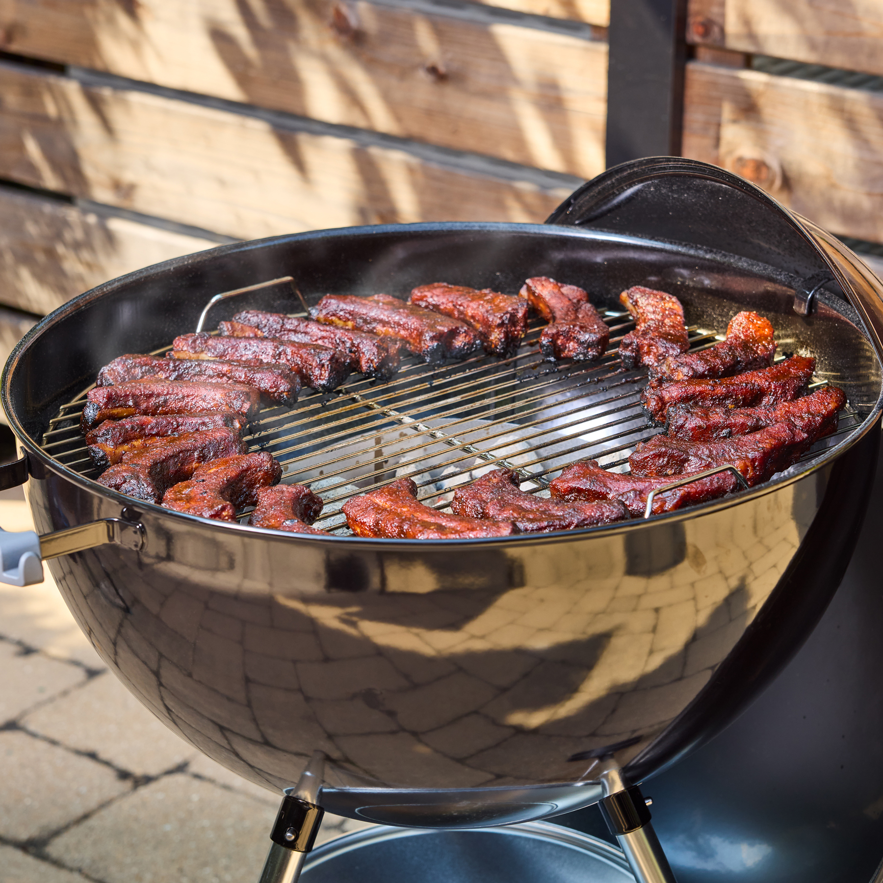 Original Kettle Charcoal Barbecue 57cm | Weber IE