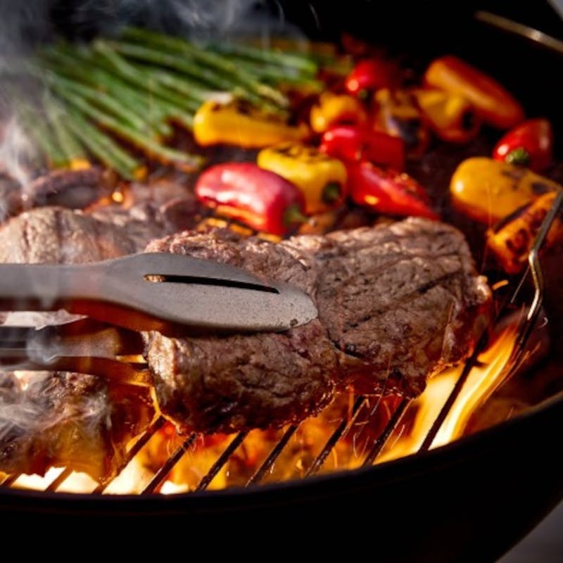 22&rdquo; Original Kettle&reg; Premium Stealth&trade; Edition Charcoal Grill image number 3