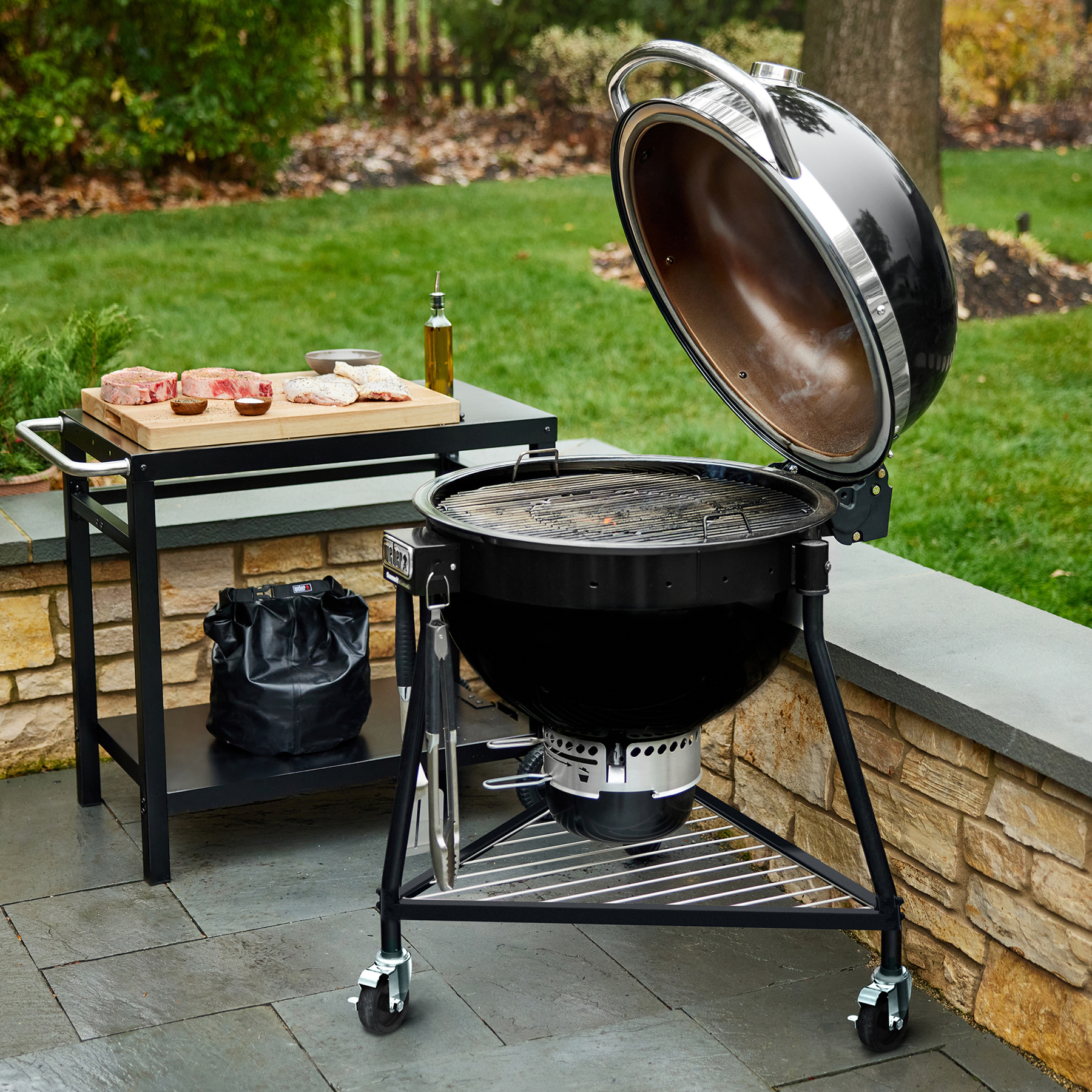 Summit Kamado E6 Charcoal Grill