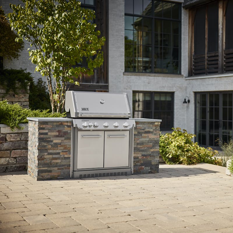 Summit® SB38 S Built-In Gas Grill (Natural Gas) image number 4