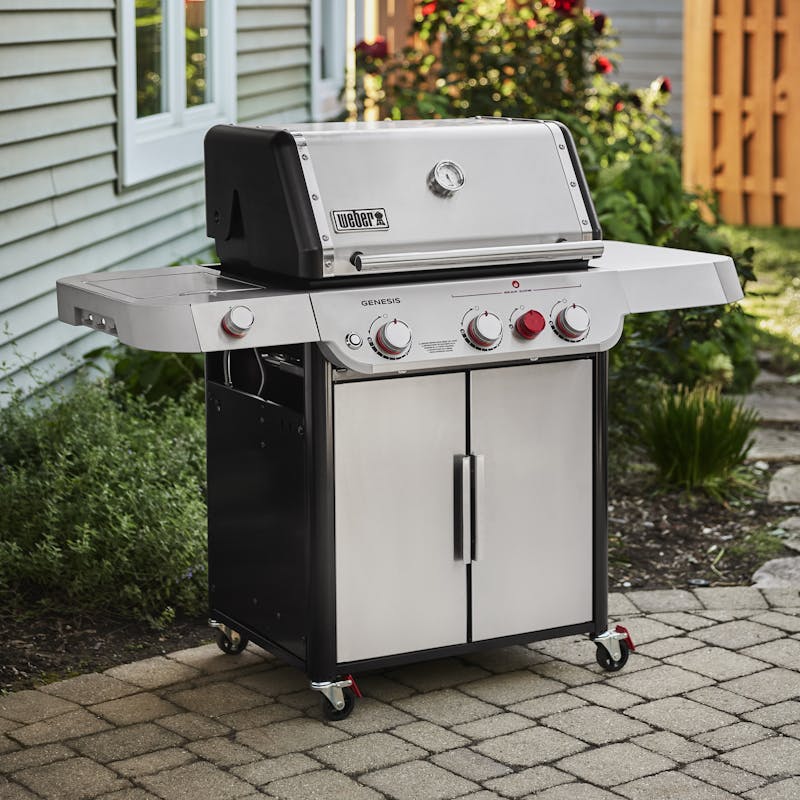 Genesis S-335C Gas Grill image number 4