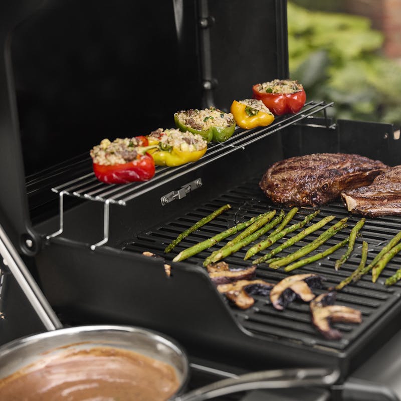 Weber® Spirit® E-425 4-Burner Gas Barbecue (Natural Gas) image number 3