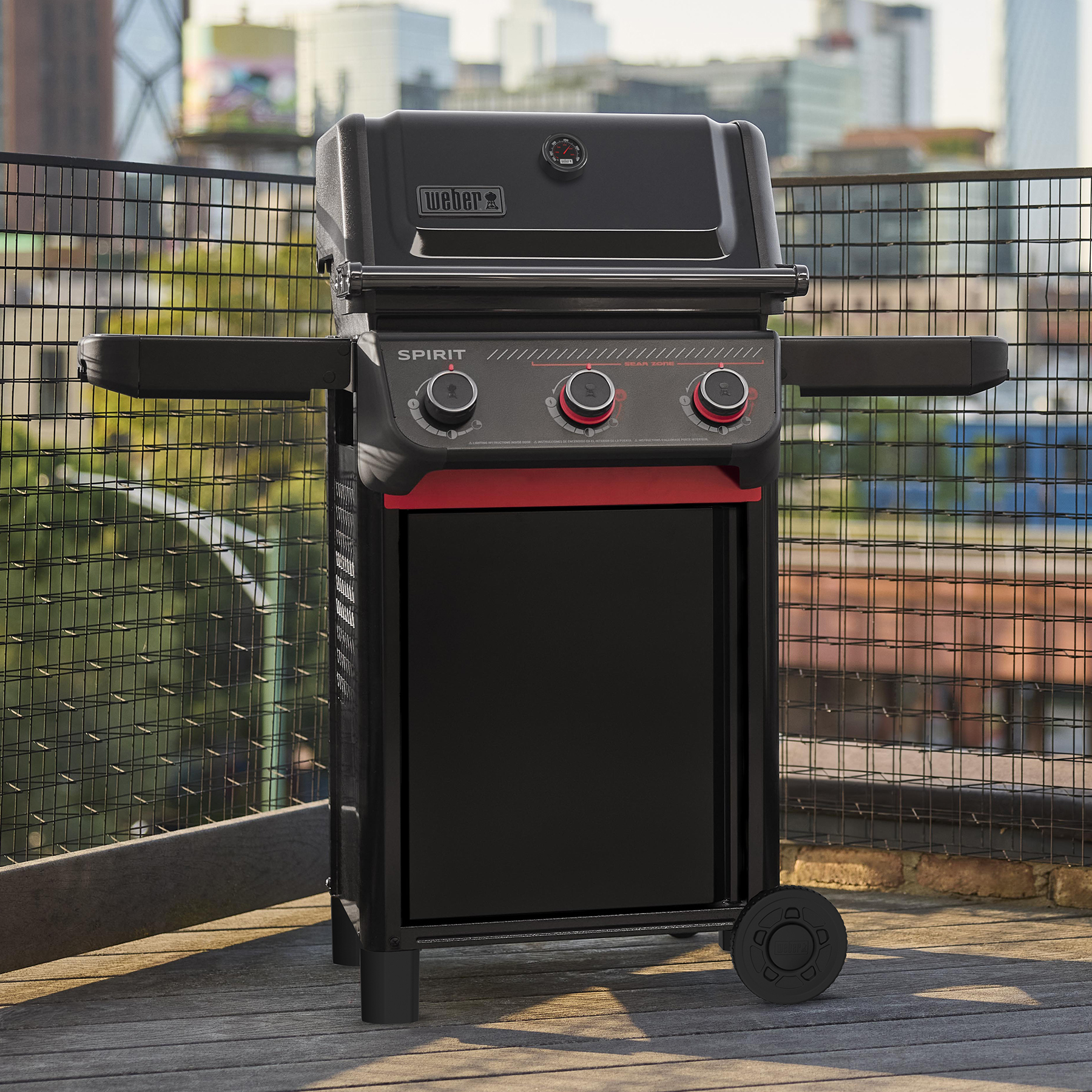 Spirit® E-325 Gas Grill Stealth® Edition (Liquid Propane) | Weber US