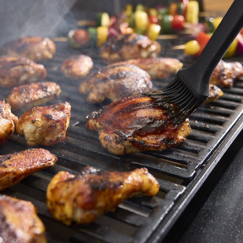 Spirit&reg; E-325 Gas Grill Stealth&reg; Edition (Natural Gas) image number 5