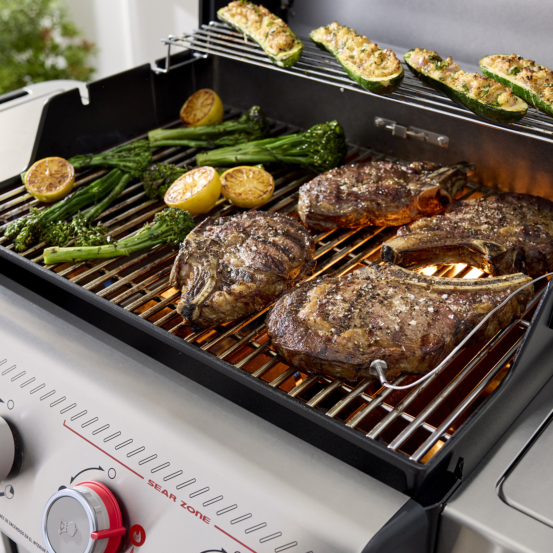 Spirit® SPX-435 Smart Gas Grill (Natural Gas) | Weber CA