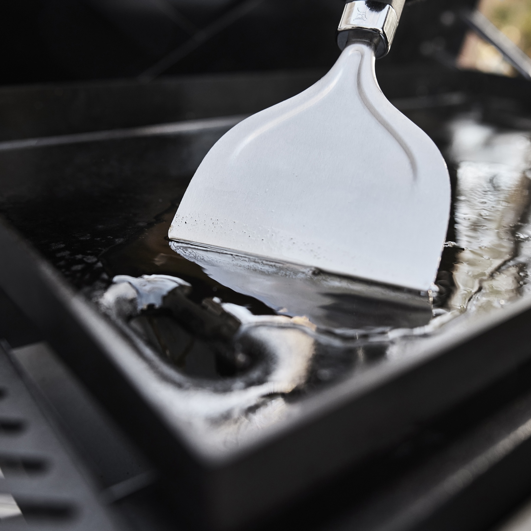 Weber Slate Griddle - Thumbnail 5