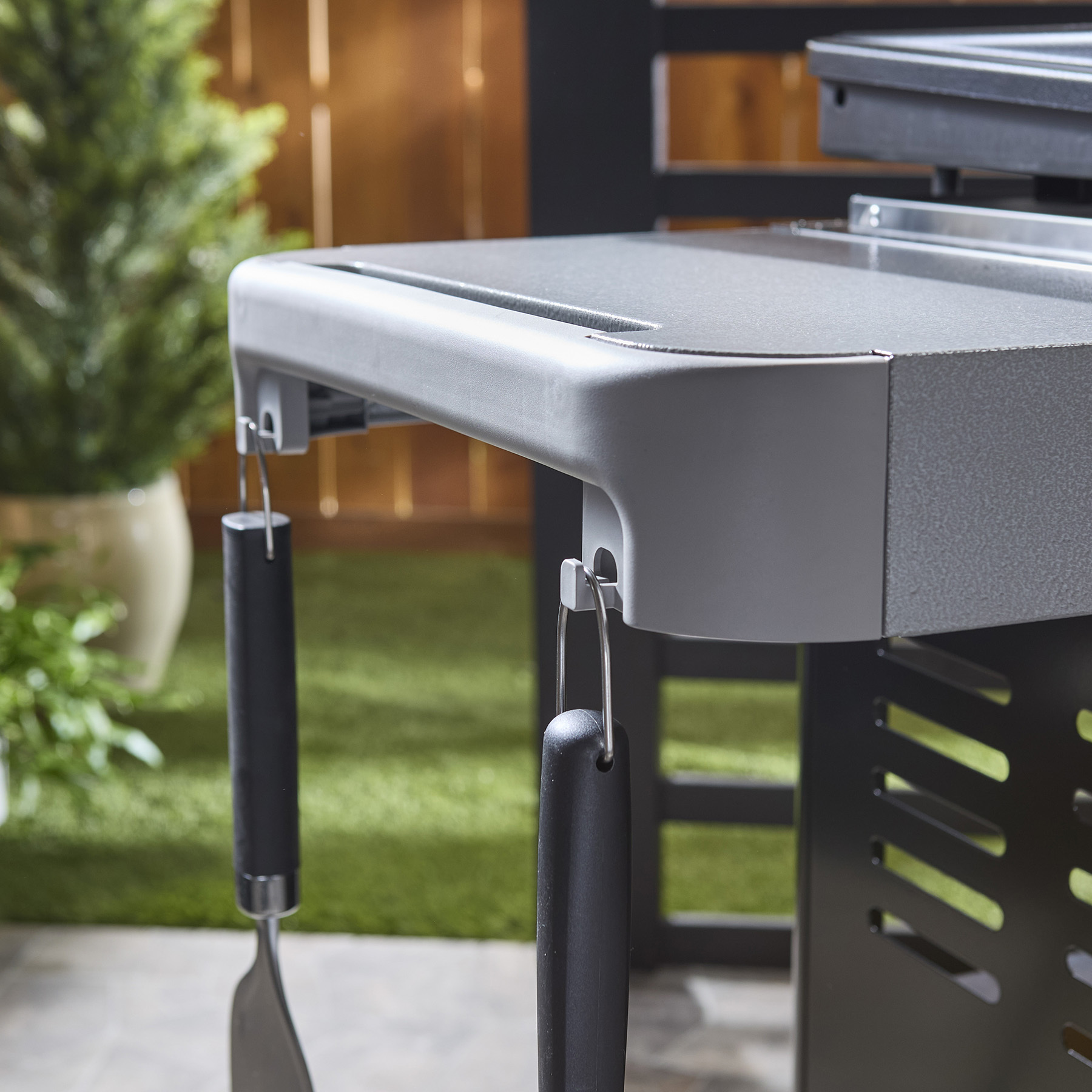 Weber® 36” Griddle | Rust-Resistant, 4 Burners & Even Heat