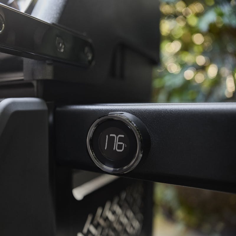 Spirit® EP-435R Gasgrill Stealth® Edition image number 3