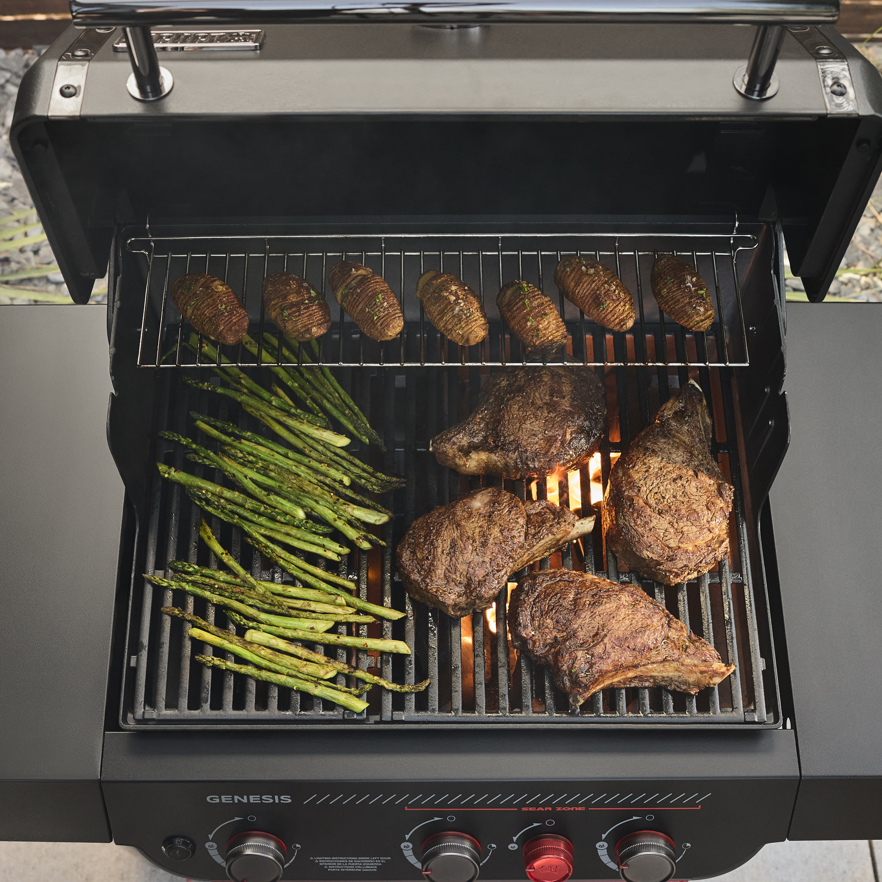 Genesis E-330 Gas Grill Stealth Edition - Thumbnail 5