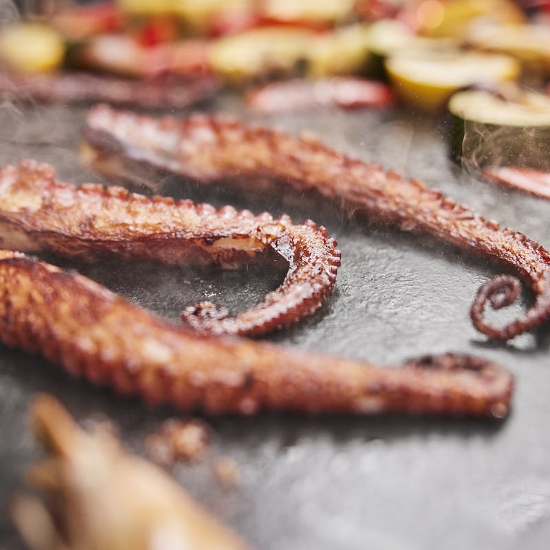 Plancha Weber&reg; Slate GP de 71&nbsp;cm Premium image number 6