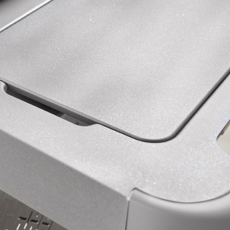 Spirit&reg; E-425 Gas Grill Titanium Edition (Liquid Propane) image number 2