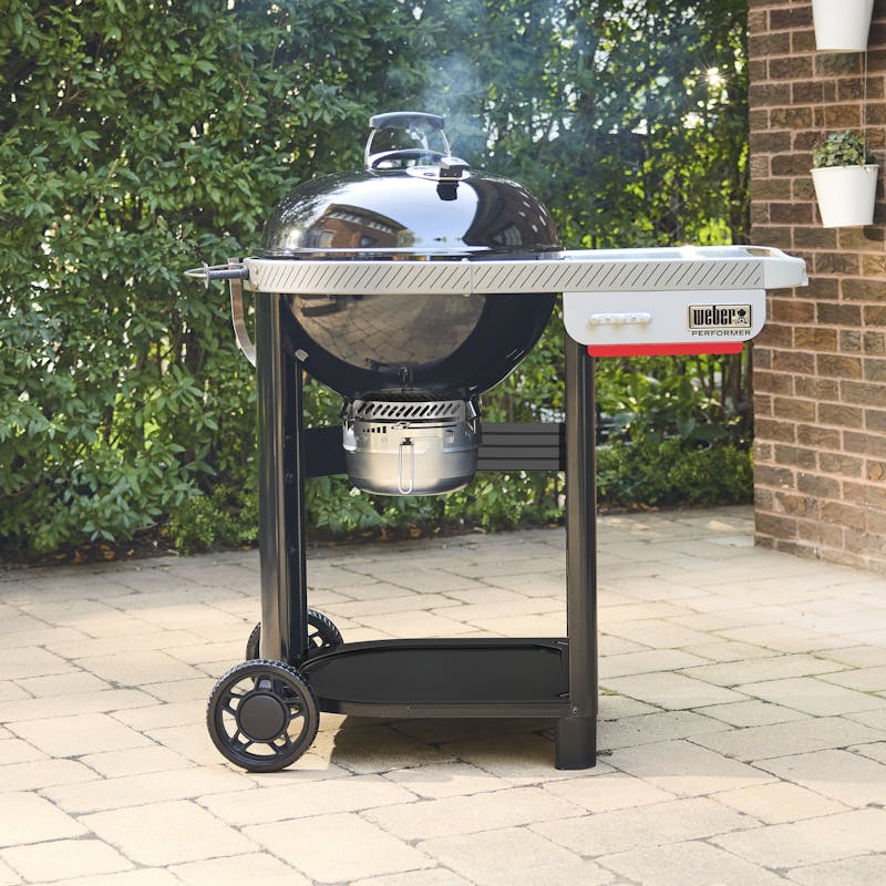 22&rdquo; Performer&trade; Charcoal Grill image number 1