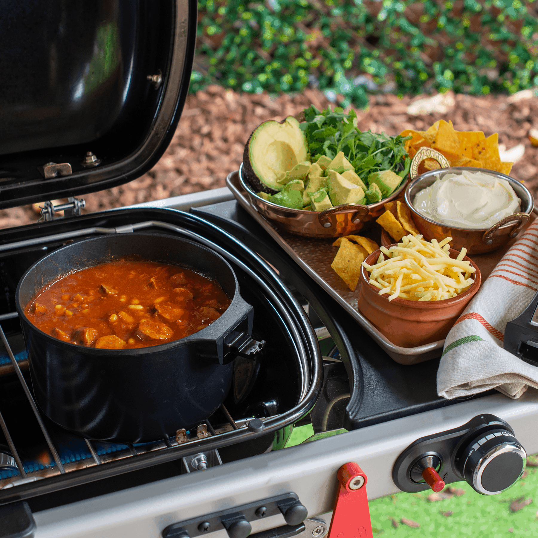 Traveler Saucepan | Specialty Accessories | Weber BBQ Australia