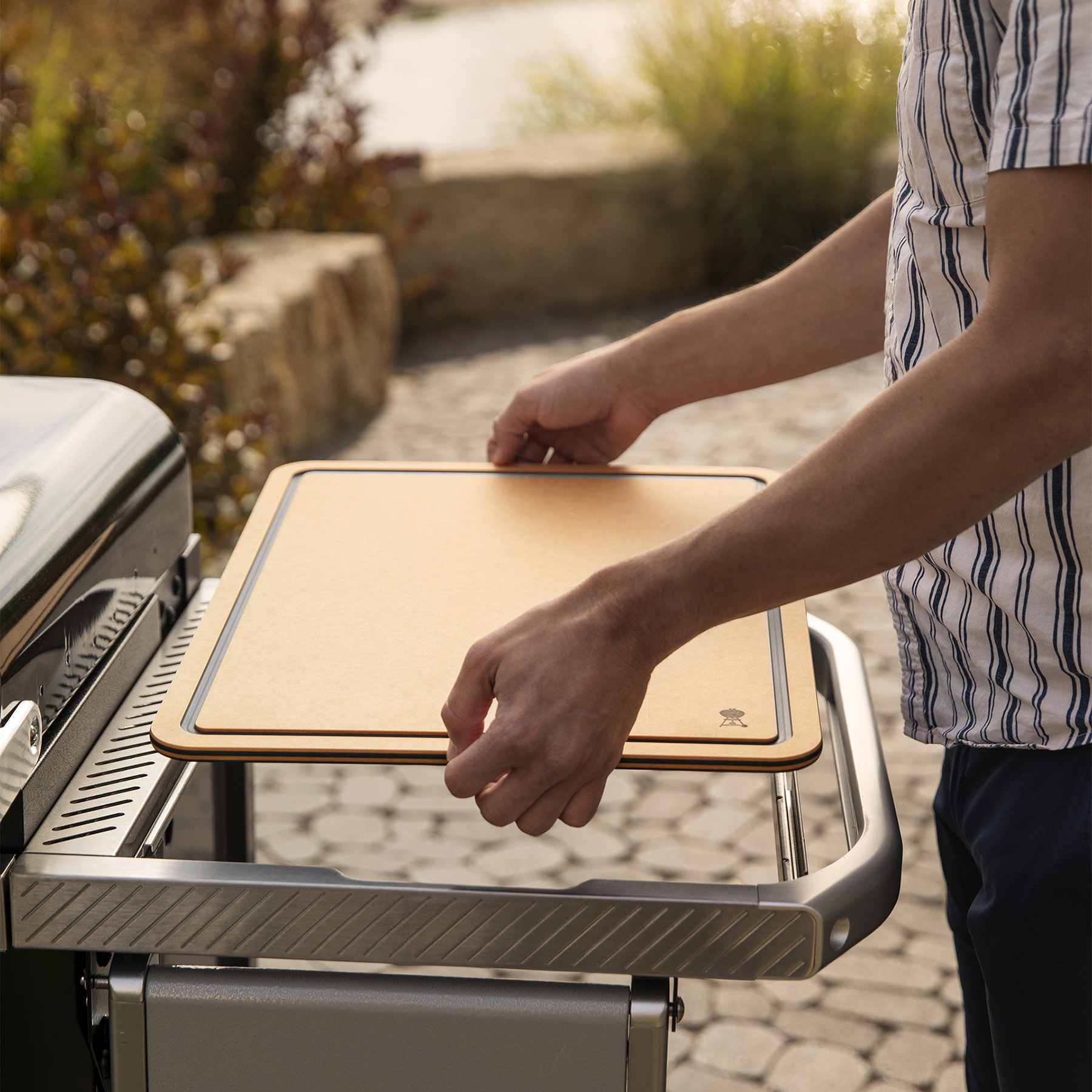 Weber Works™ XL Cutting Board | Weber US