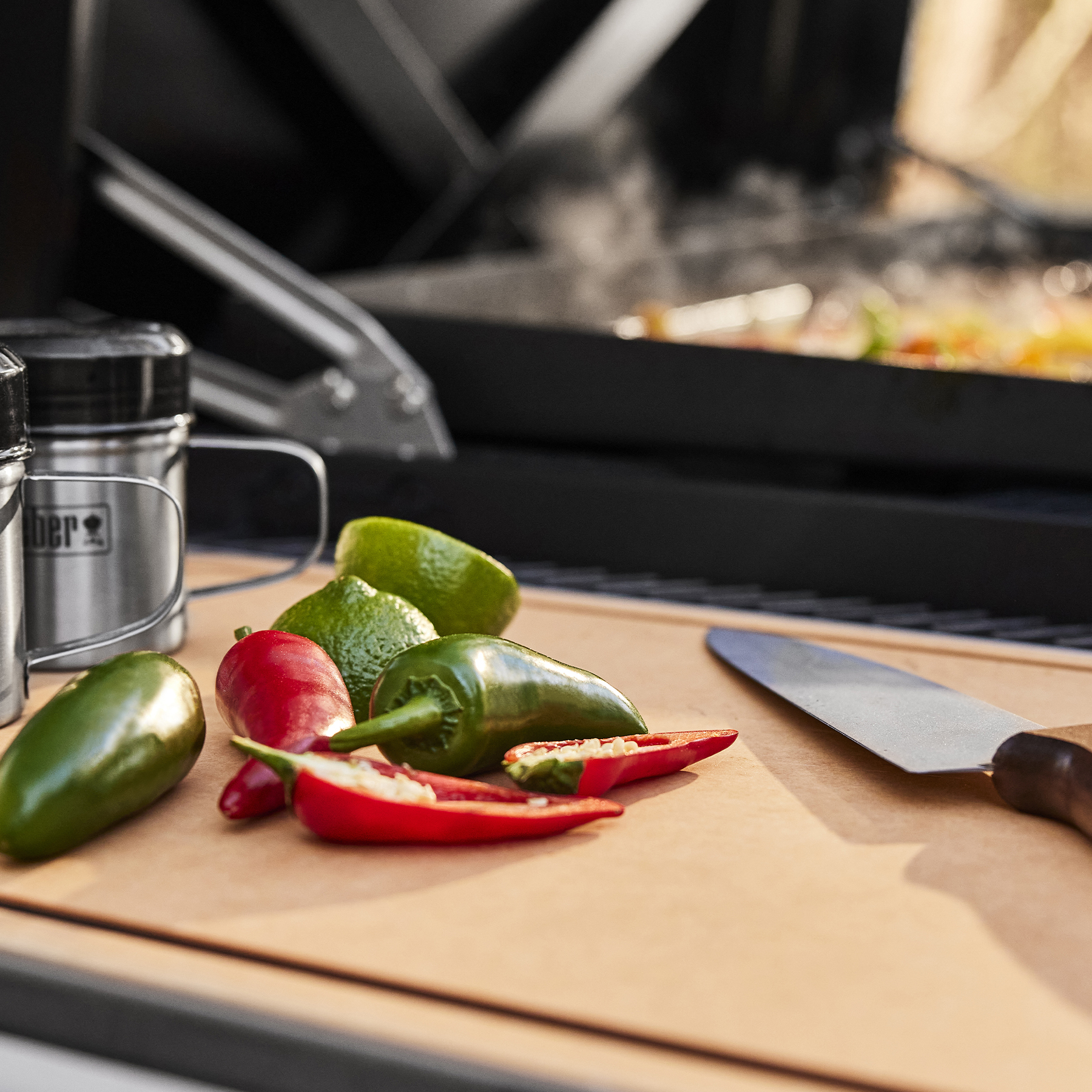 Weber Works™ XL Cutting Board | Weber US