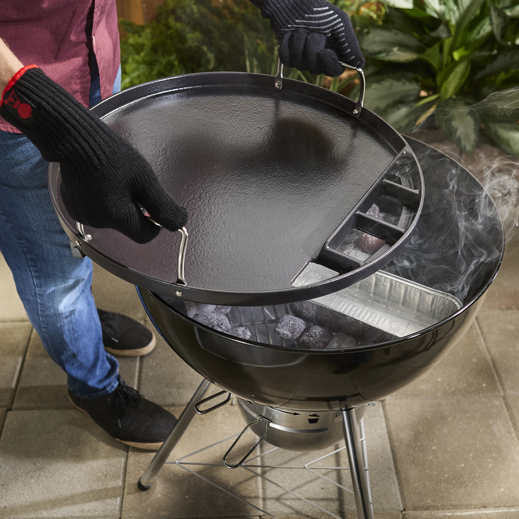Arteflame Grill-Einsatz Für Kugelgrills – 57 Cm Durchmesser, Verwandelt Holzkohlegrills In Eine Plancha-Grillfläche