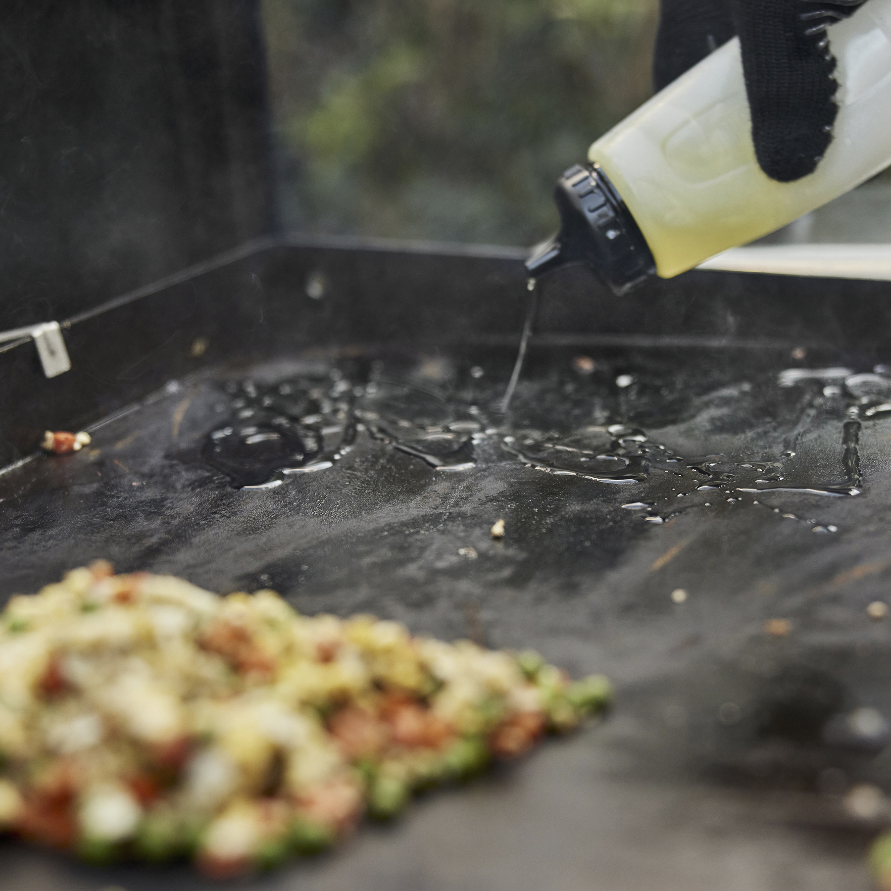 Griddle Squeeze Bottles Griddle Tools & Accessories