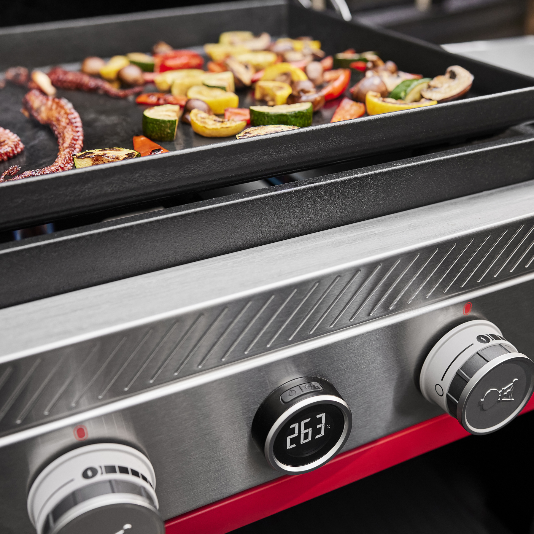 Weber® SLATE GPD 76 cm Premium Plancha