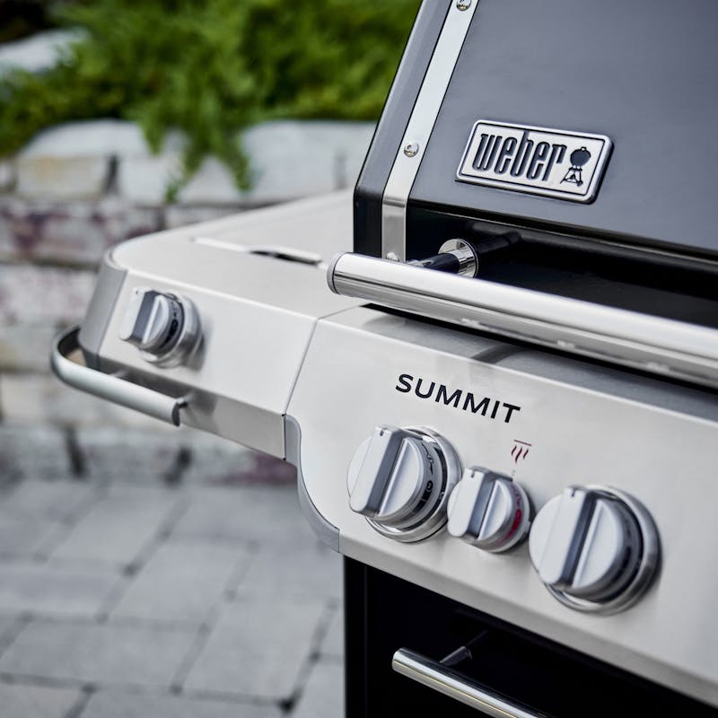 Summit FS38 E Gas Barbecue image number 1