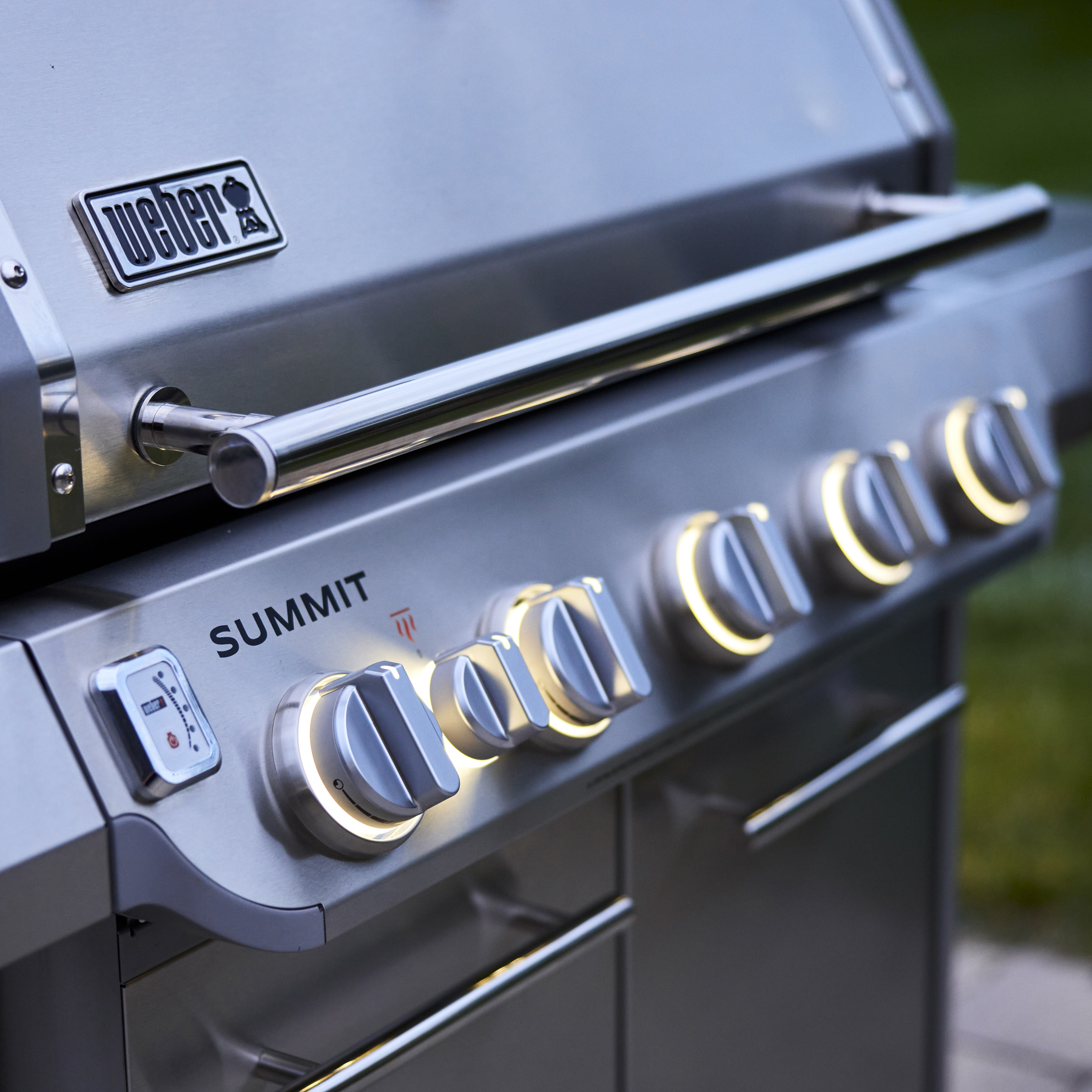 Summit® FS38 S Gas Grill (Liquid Propane)