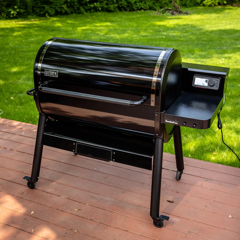 SmokeFire EPX6 Wood Fired Pellet Grill, STEALTH Edition image number 4
